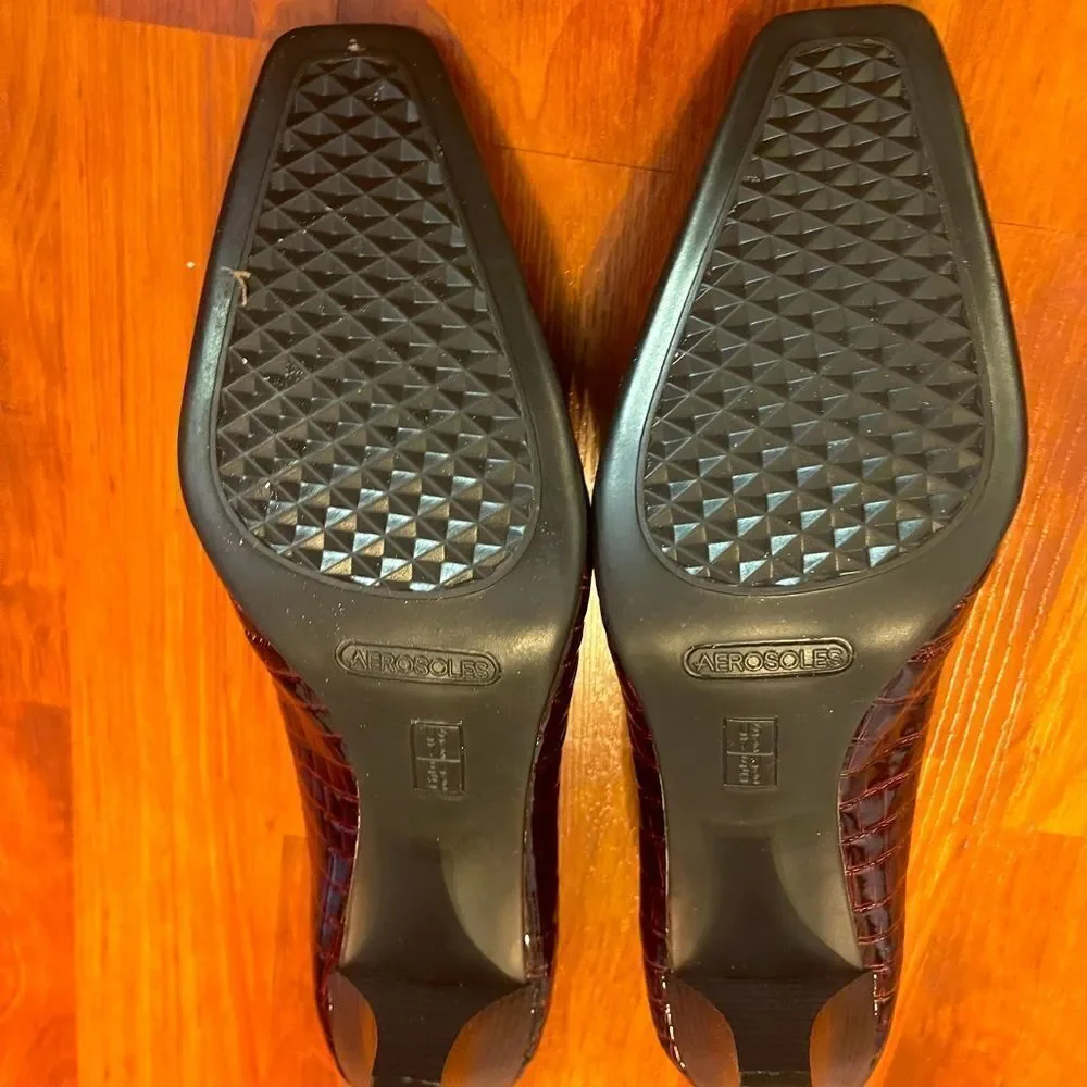 Aerosoles Crocodile Wine Red Heels Size 7.5 - Picture 5 of 10
